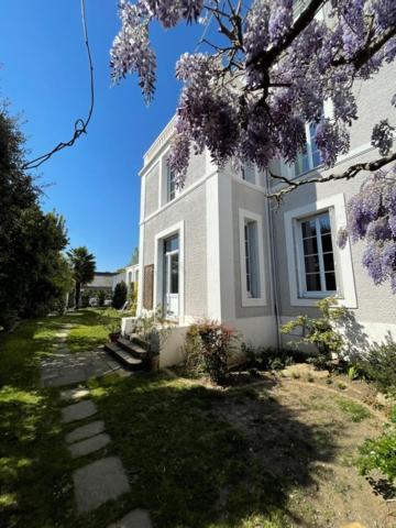 Maison Latour Cholet Exterior foto